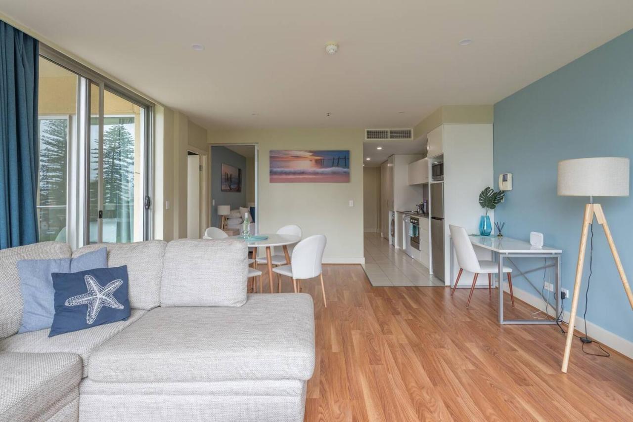 Beachside Luxury Apartments One & Two Bedroom In Beachfront Oaks Pier Building Ґленелґ Екстер'єр фото