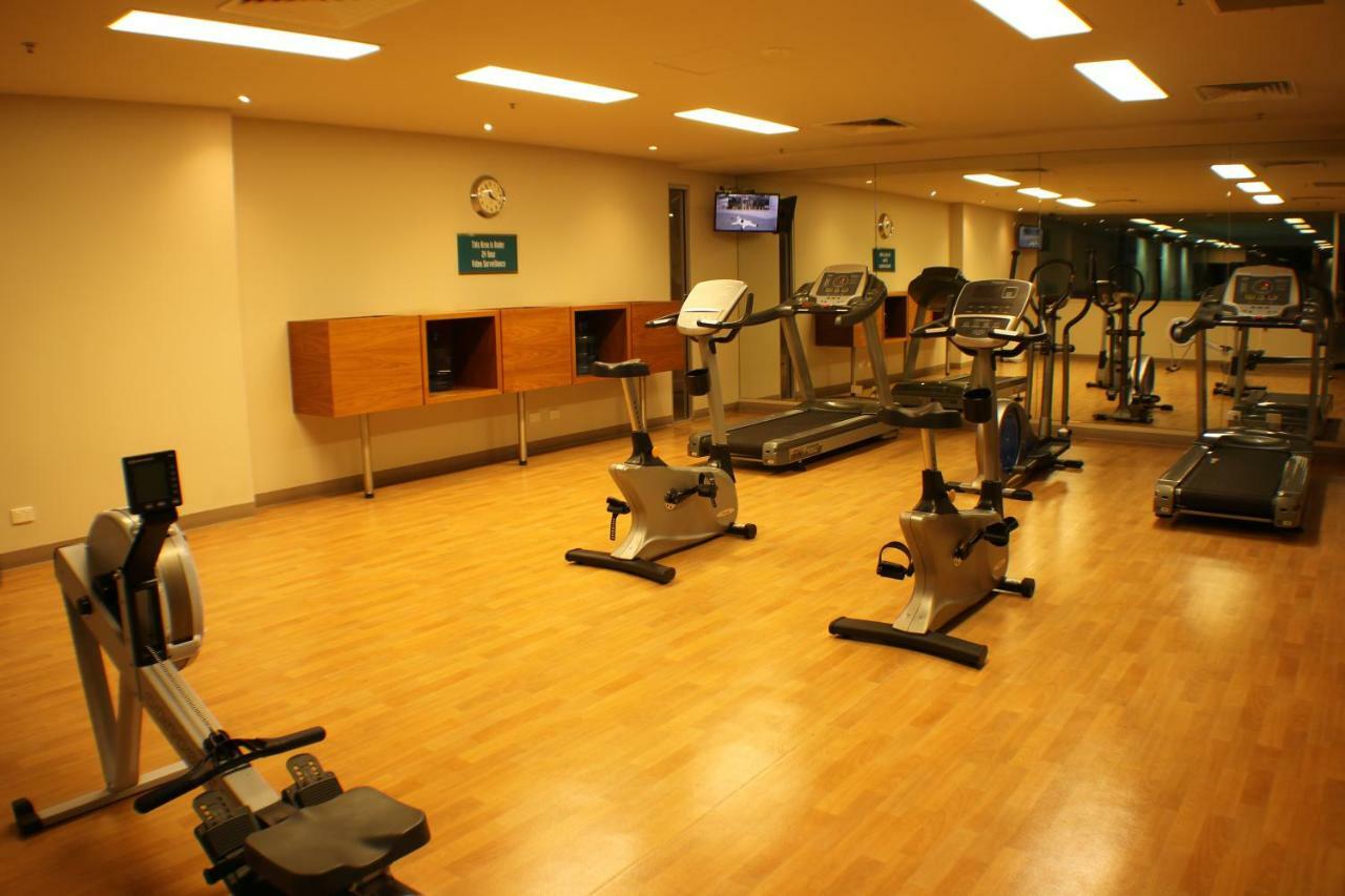 Beachside Luxury Apartments One & Two Bedroom In Beachfront Oaks Pier Building Ґленелґ Екстер'єр фото
